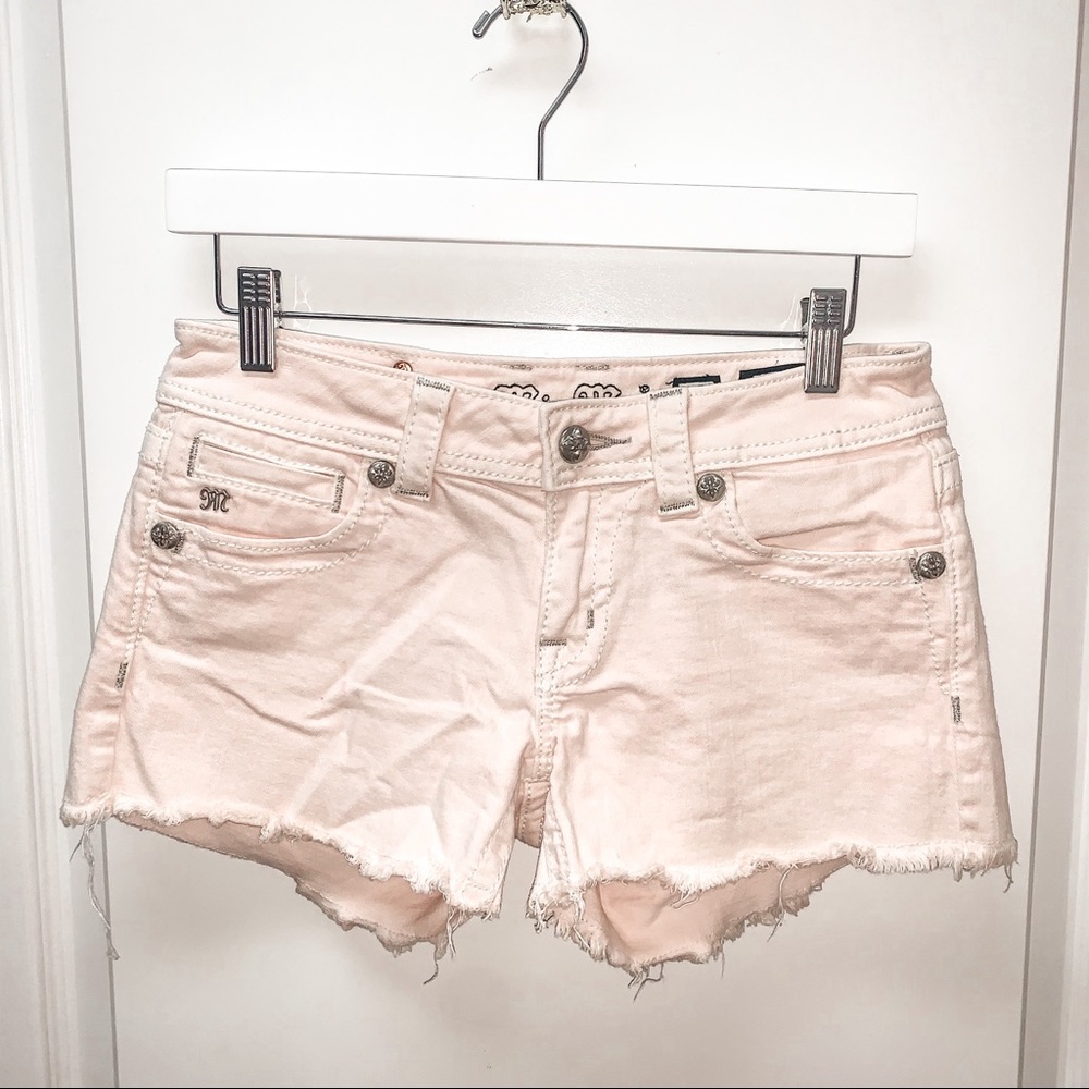 MISS ME Size 27 Bubblegum Pink Raw Hem Jean Shorts